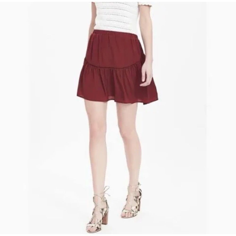 Banana Republic Skirt Mini Ruffled Maroon Size S